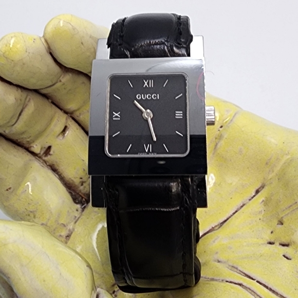 GUCCI TIMEPIECES 7900L Series Watch - Picture 1 of 10